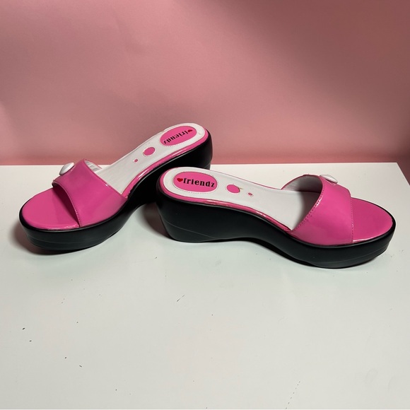 Vintage Y2K 2000s 90s pink retro preppy platforms